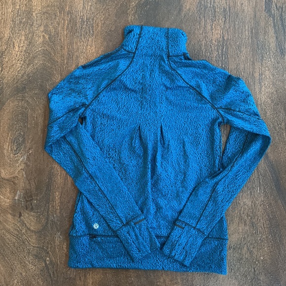 Lululemon Rush Hour 1/2 Zip - Picture 2 of 2